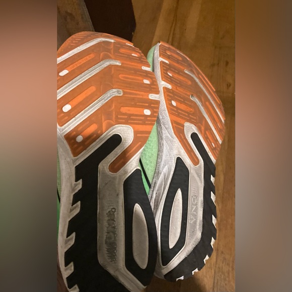 🍋Brooks Lime Neon Running Shoes - Picture 4 of 4